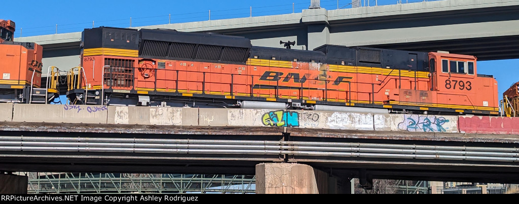 BNSF 8793